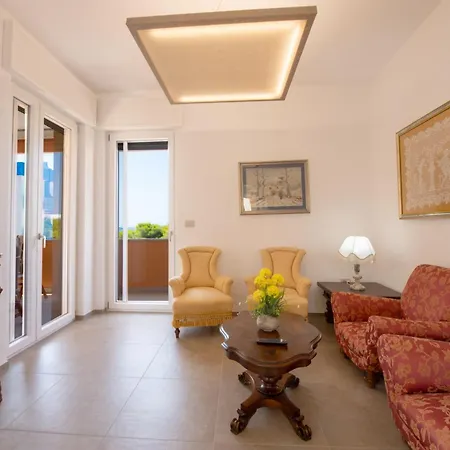 Konukevi Vista Mare - La Bomboniera 3*